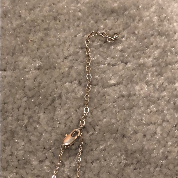 R initial necklace - Picture 3 of 3